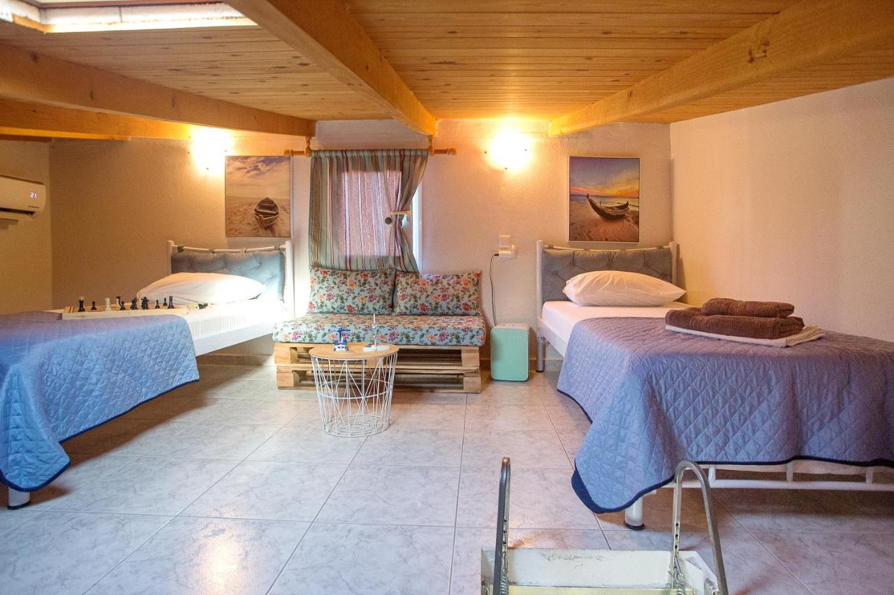 Holiday House Ioanna 2 - Loft Néa Péramos Kültér fotó