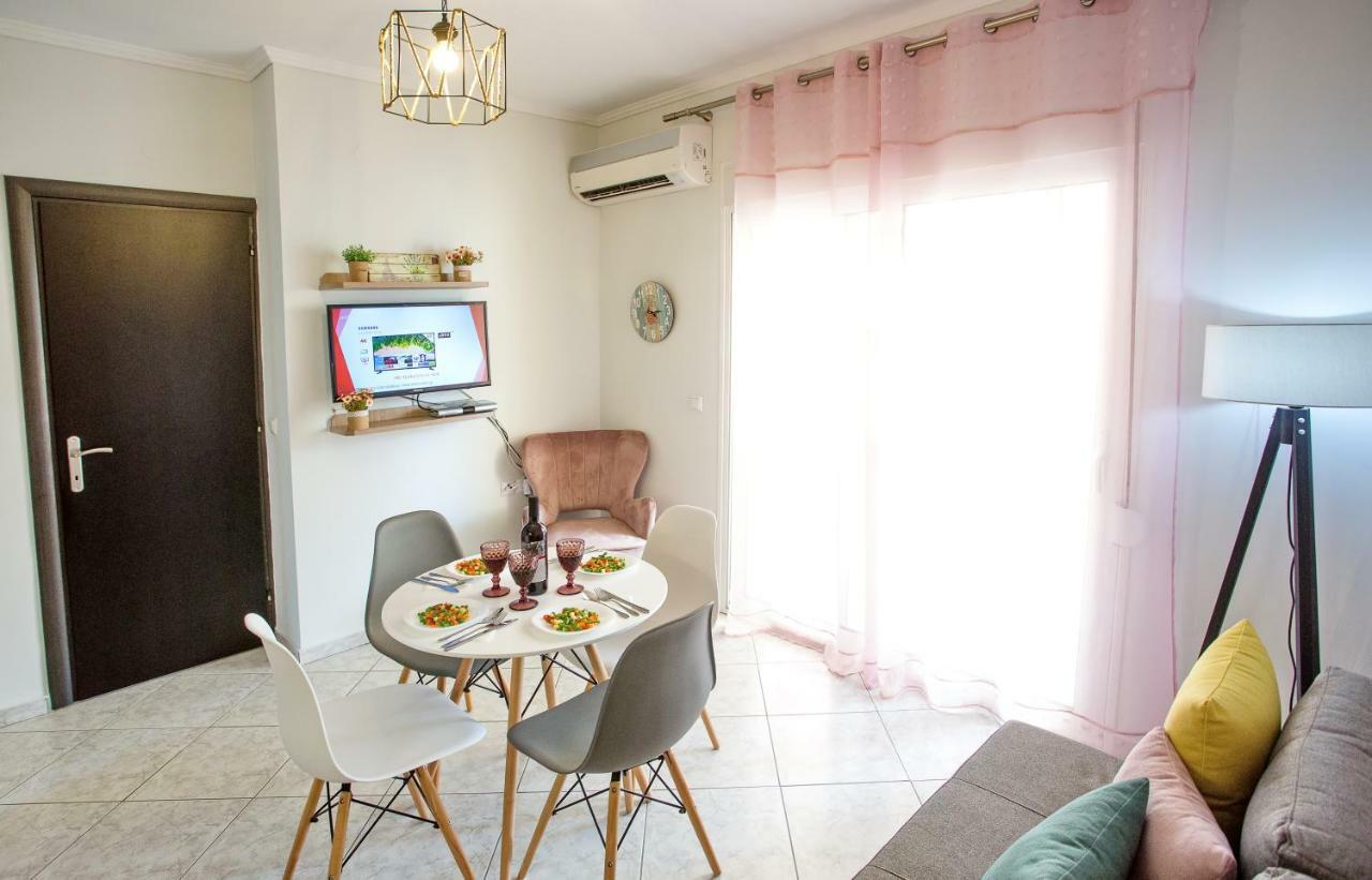 Holiday House Ioanna 2 - Loft Néa Péramos Kültér fotó