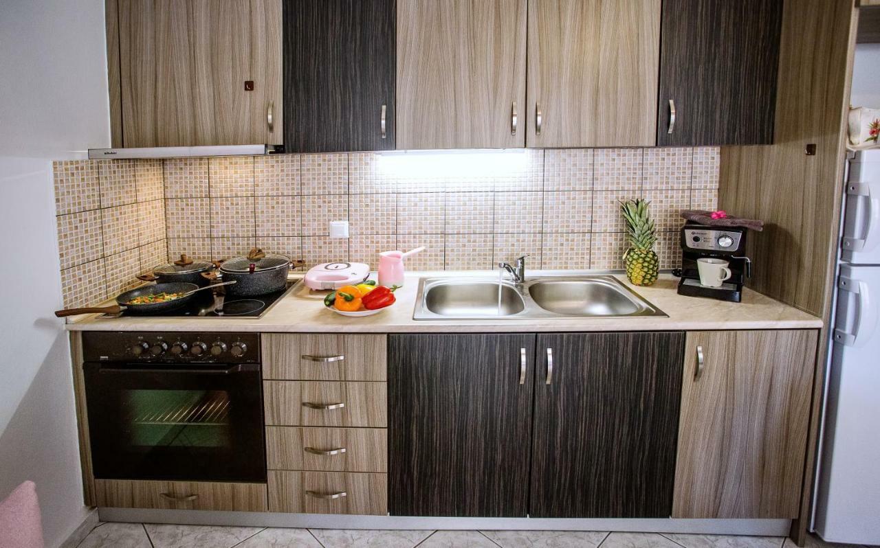 Holiday House Ioanna 2 - Loft Néa Péramos Kültér fotó